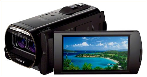  Sony Handycam HDR-TD30E.  3