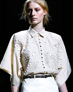 Блуза в ретро-стиле от  Bottega Veneta